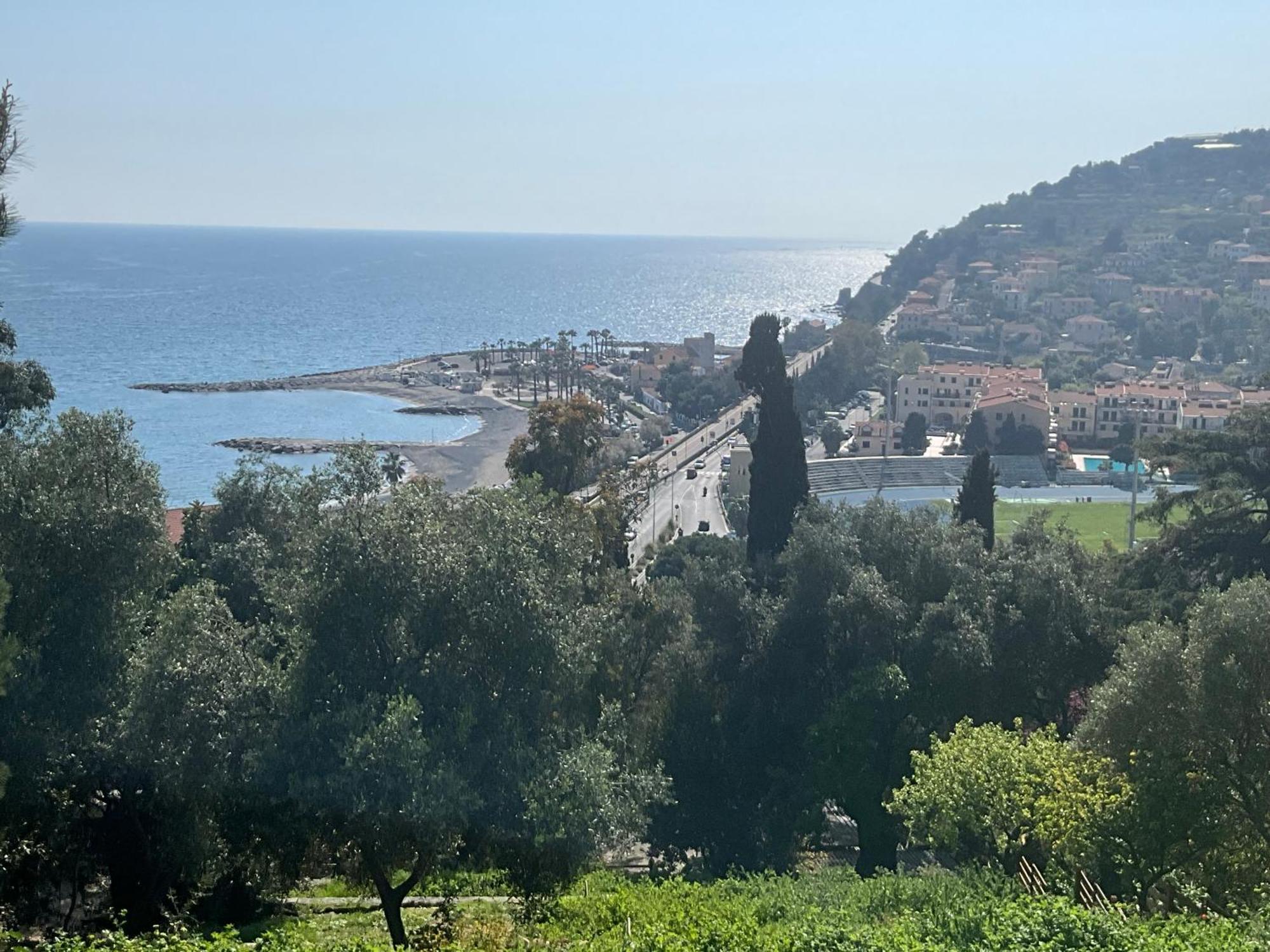 Studio Mer Piscine Cala Di Sole Imperia Italie Mono Locale Une Seule Piece エクステリア 写真