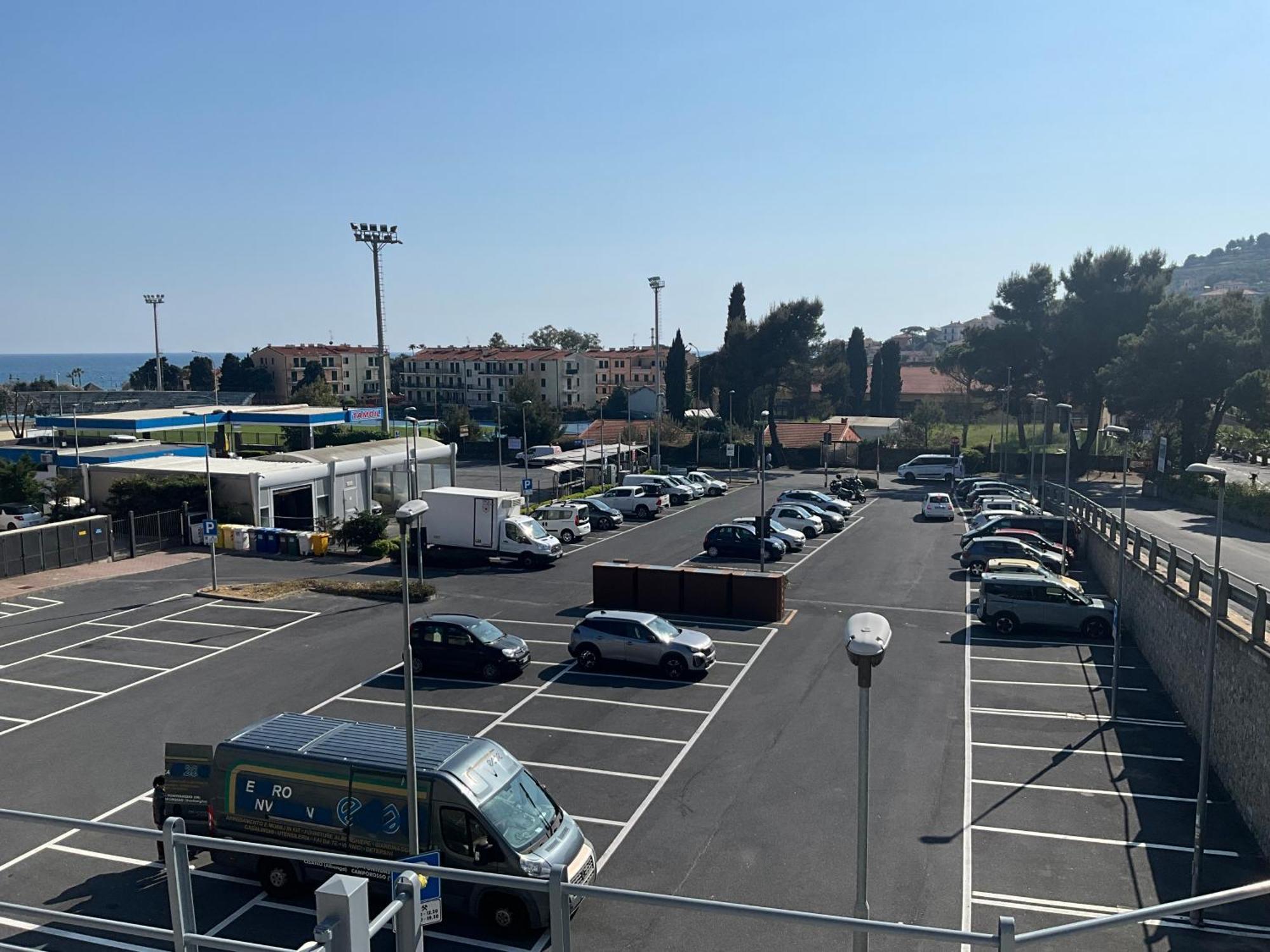 Studio Mer Piscine Cala Di Sole Imperia Italie Mono Locale Une Seule Piece エクステリア 写真